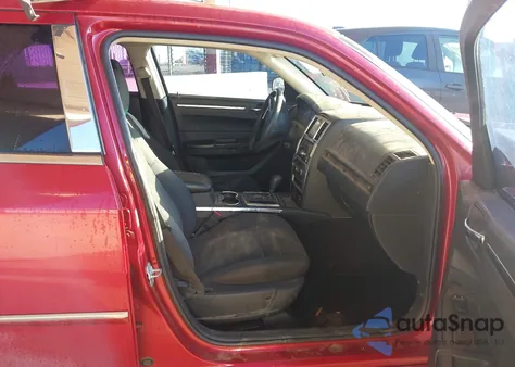 2010 Chrysler 300 Touring z USA, uszkodzony, nr VIN 2C3CA4CD9AH135494